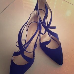 Nine West suede pumps